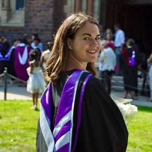 Meet your Posher, Lauren